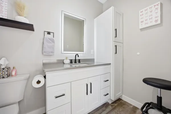 $674,900 | 100 Annie's Way, Mapleton, ND 58059