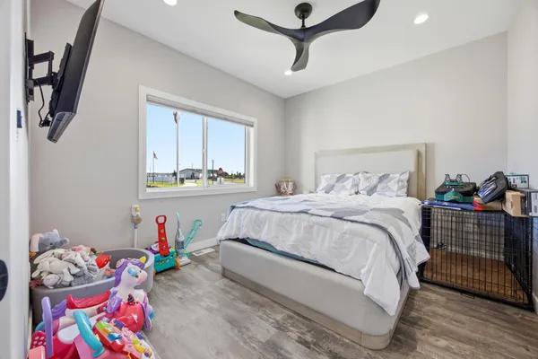 $674,900 | 100 Annie's Way, Mapleton, ND 58059