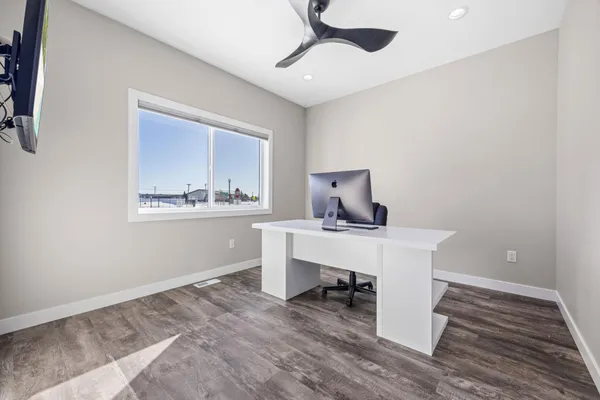 $674,900 | 100 Annie's Way, Mapleton, ND 58059