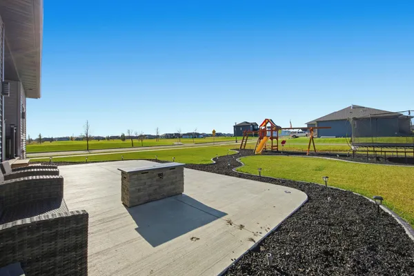 $674,900 | 100 Annie's Way, Mapleton, ND 58059