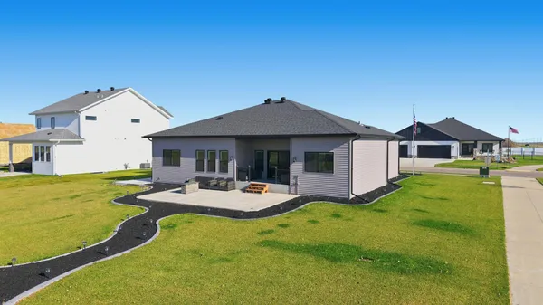 $674,900 | 100 Annie's Way, Mapleton, ND 58059