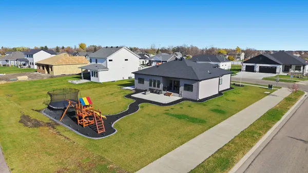 $674,900 | 100 Annie's Way, Mapleton, ND 58059
