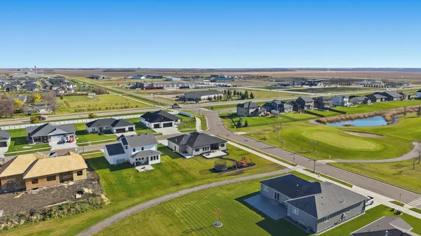 $674,900 | 100 Annie's Way, Mapleton, ND 58059