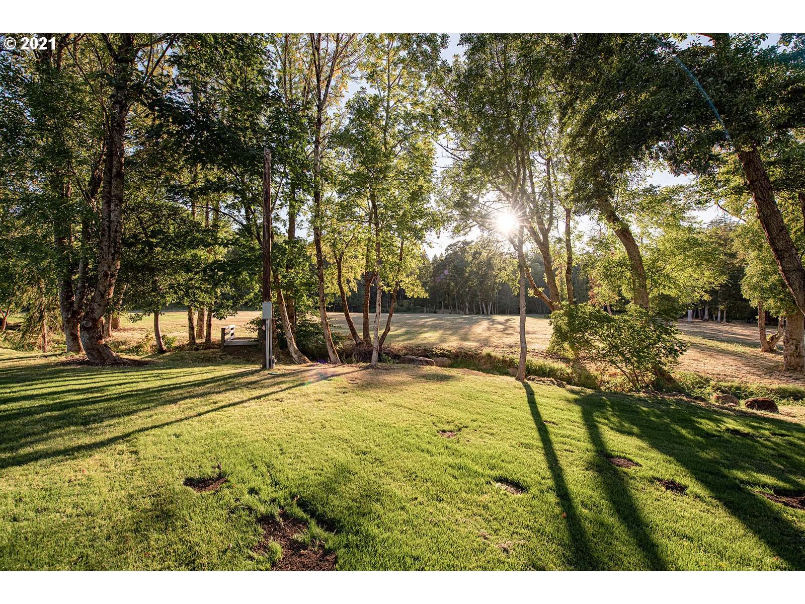 420 Frankton Road Hood River, OR 97031 - Photo 11 of 32 Gallery Image 11