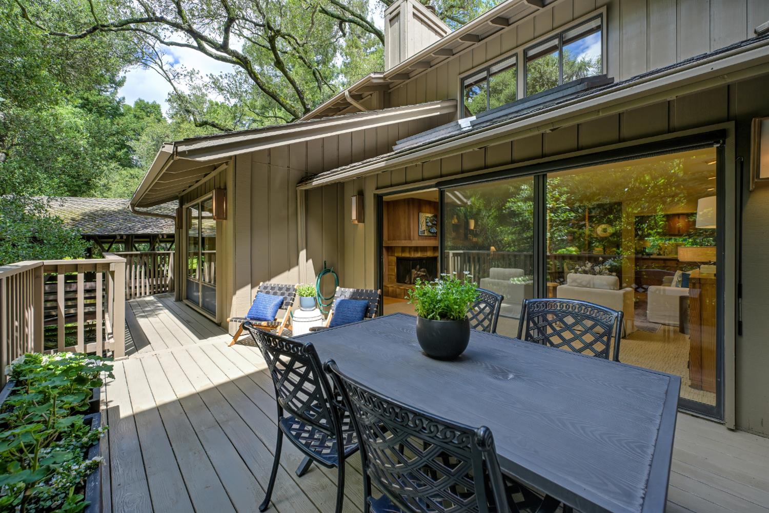 18 Covered Bridge Road Carmichael, CA 95608 - Photo 27 of 81 a view of outdoor sitting area with furniture