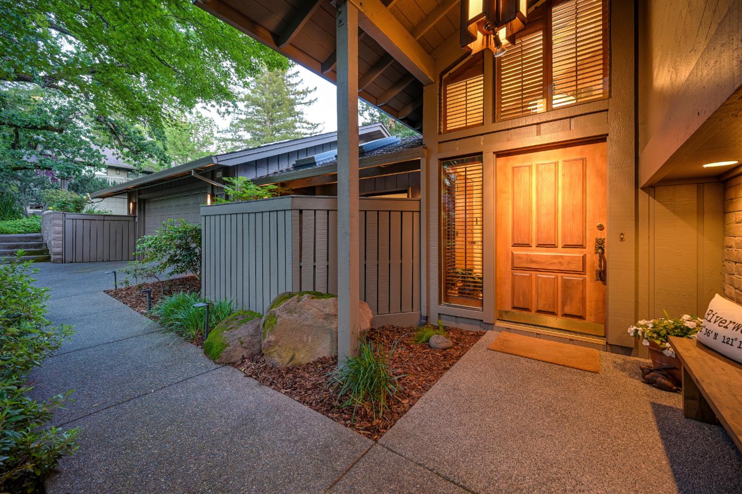 18 Covered Bridge Road Carmichael, CA 95608 - Photo 4 of 81