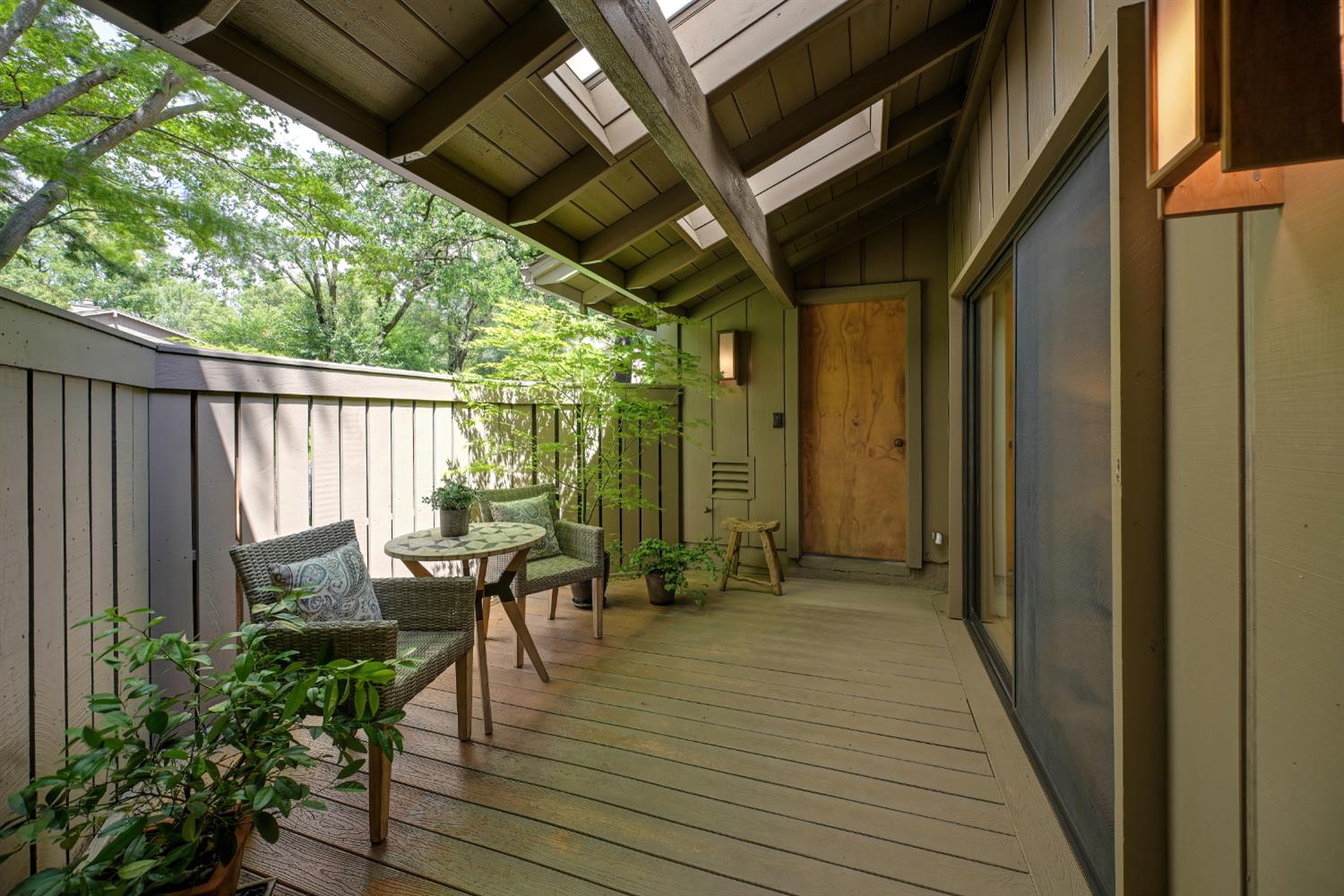 18 Covered Bridge Road Carmichael, CA 95608 - Photo 60 of 81 a view of outdoor space with seating space