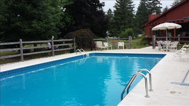 4133 Clegg Road Lambertville, MI 48144 - Photo 8 of 20 20413515-7.JPG
