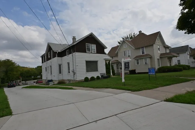 $385,000 | 850 Glenview Avenue, Wauwatosa, WI 53213