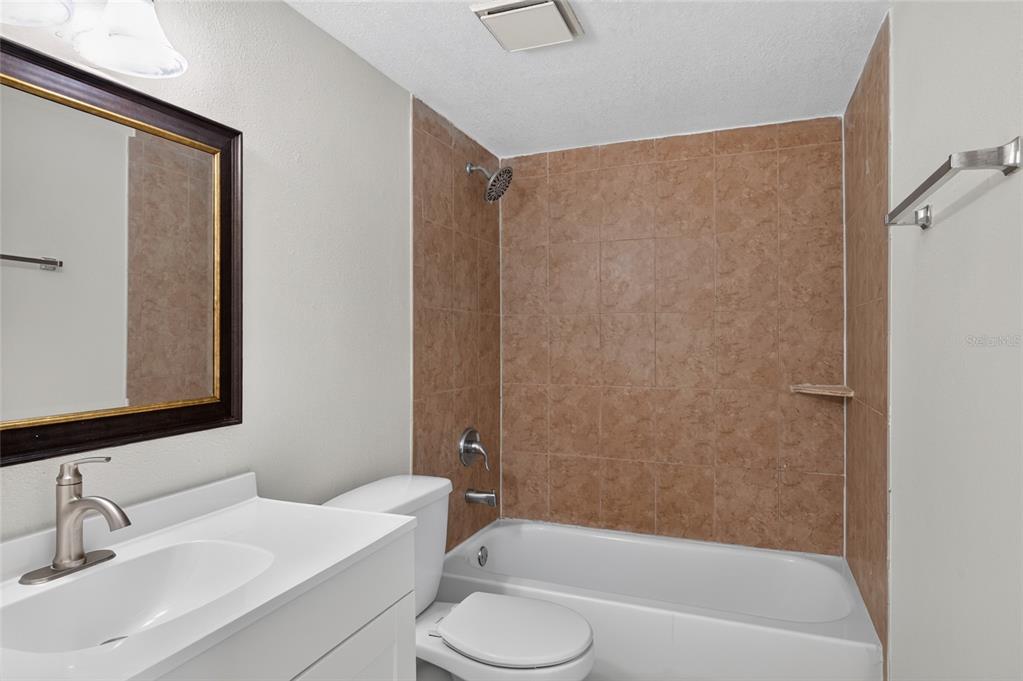 3461 Clark Road, Unit 160 Sarasota, FL 34231 - Photo 18 of 29 Gallery Image 18