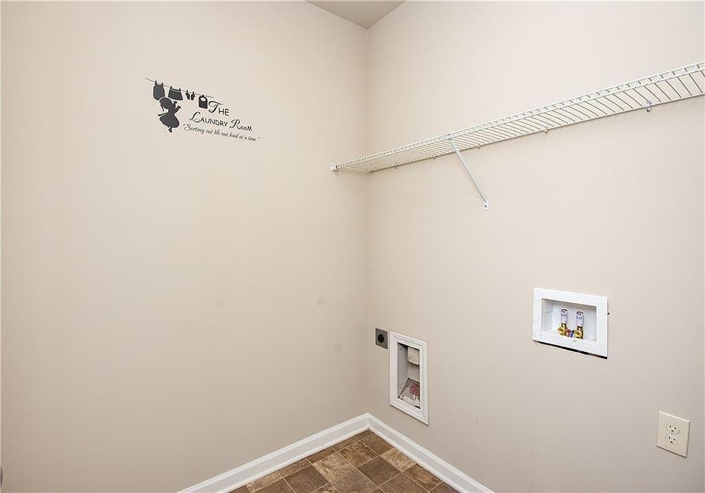 7490 Silk Tree Pointe Braselton, GA 30517 - Photo 20 of 33