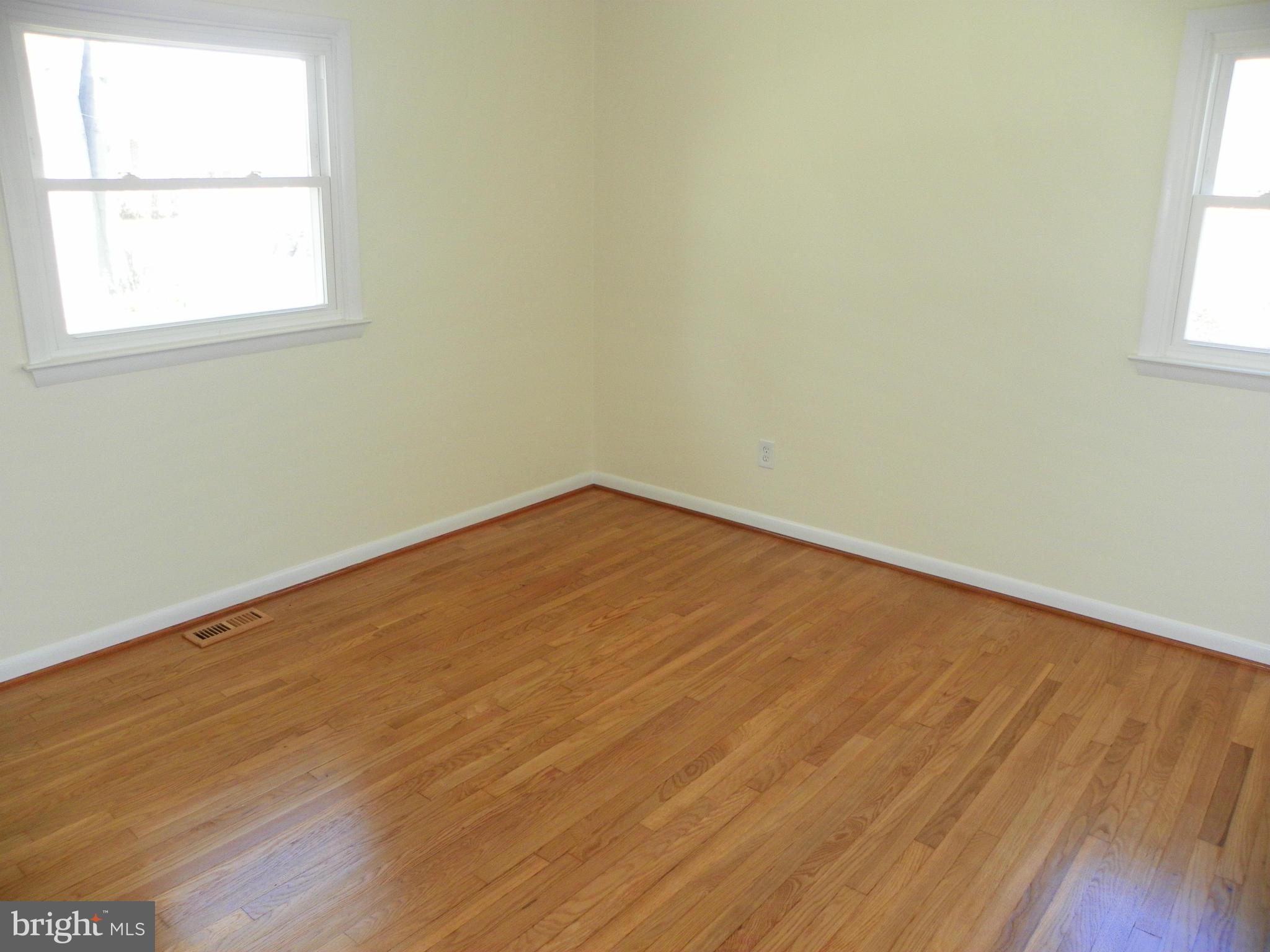 725 George Avenue Baltimore, MD 21221 - Photo 14 of 23 Bedroom