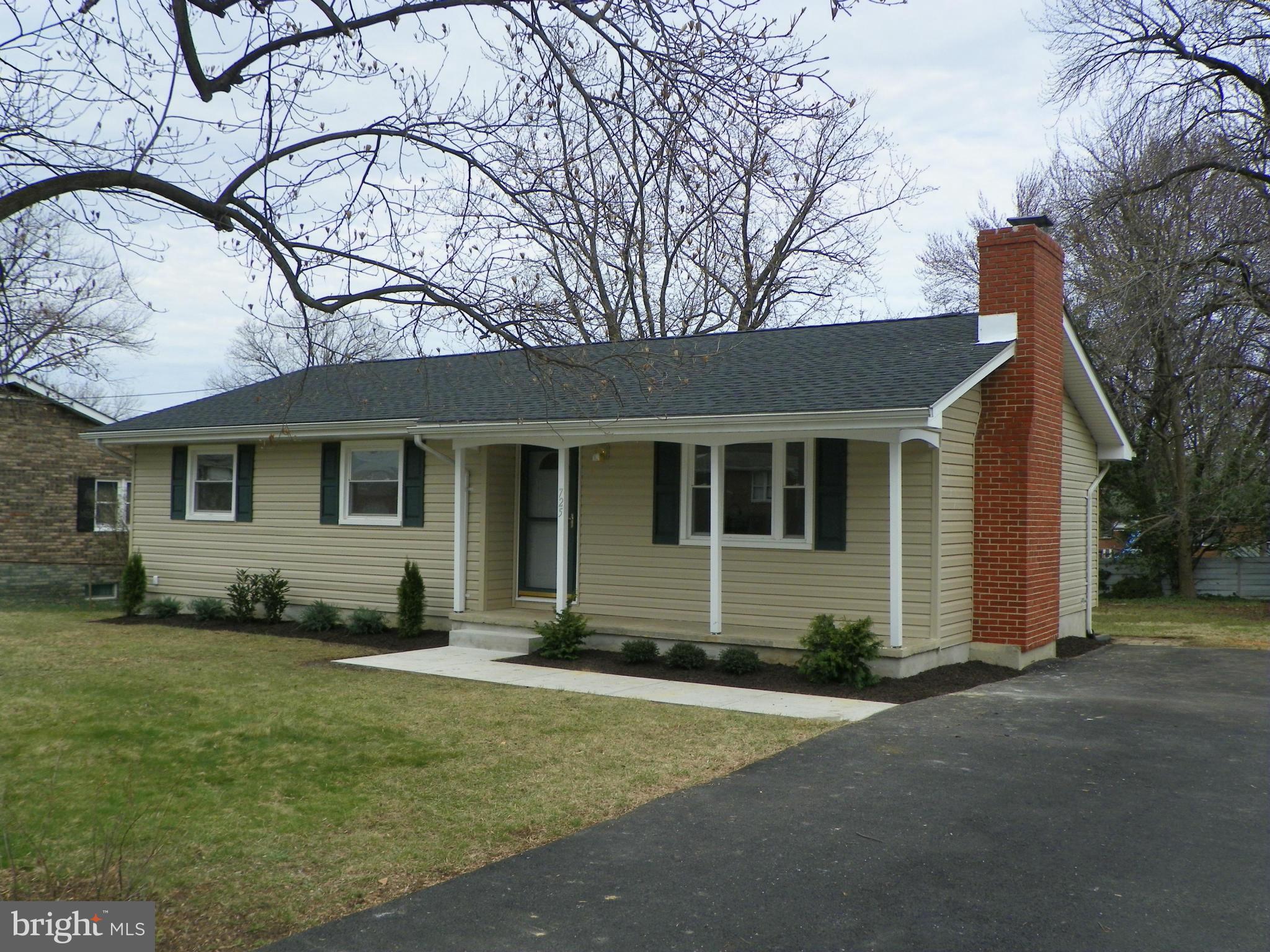 725 George Avenue Baltimore, MD 21221 - Photo 23 of 23 Exterior (Front)