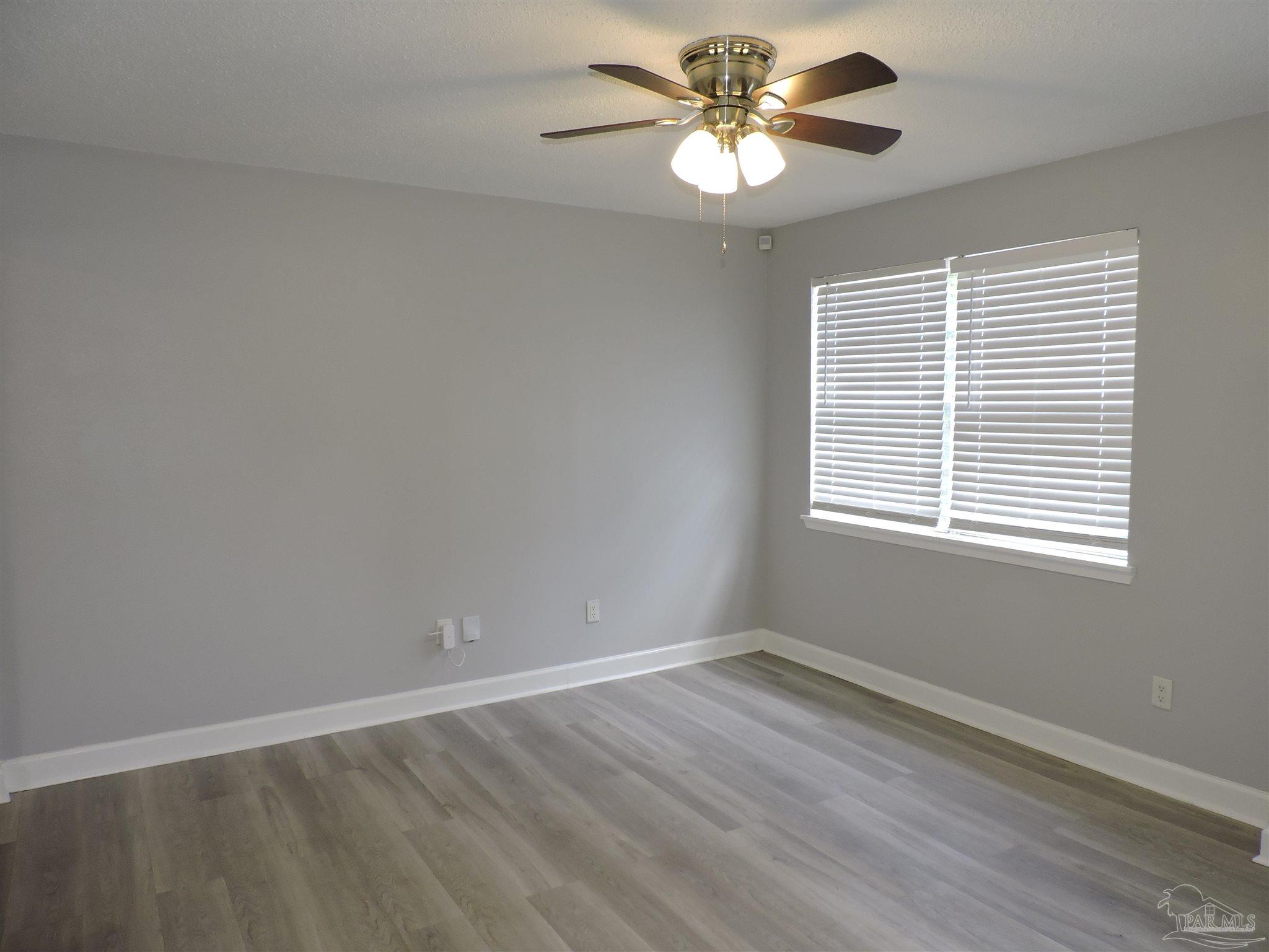 346 Quigley Road Pensacola, FL 32506 - Photo 5 of 24