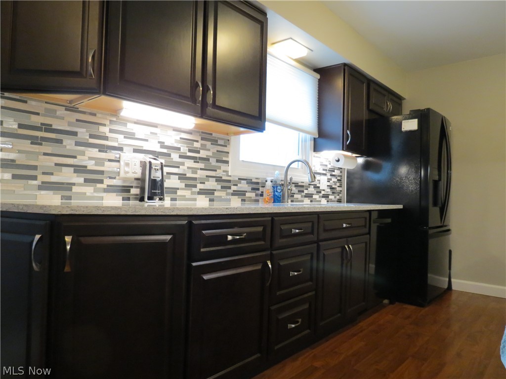 3017 Dentzler Road Parma, OH 44134 - Photo 12 of 21