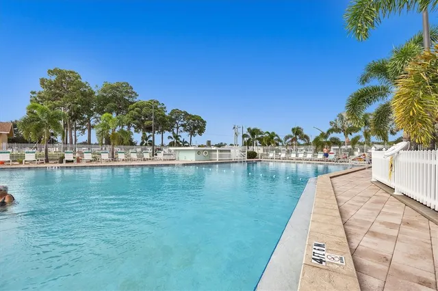 $232,400 | 4909 Pebble Beach Avenue, Sarasota, FL 34234