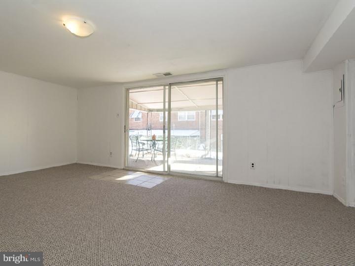 10811 Hawley Road Philadelphia, PA 19154 - Photo 19 of 20 Gallery Image 19