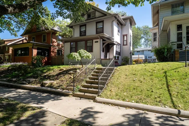 $194,900 | 1317 North Clinton Boulevard, Bloomington, IL 61701