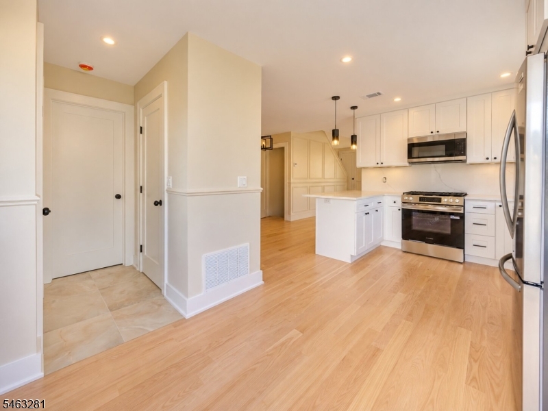 2001 Appleton Way, Unit 2001 Whippany, NJ 07981 - Photo 16 of 20 Gallery Image 16