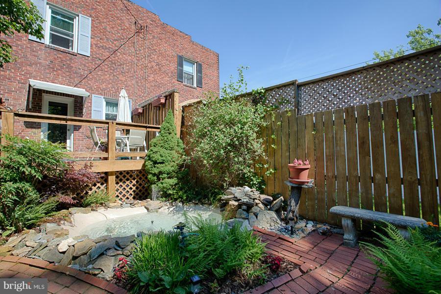 4623 Harcourt Road Baltimore, MD 21214 - Photo 19 of 30 Exterior (Rear)