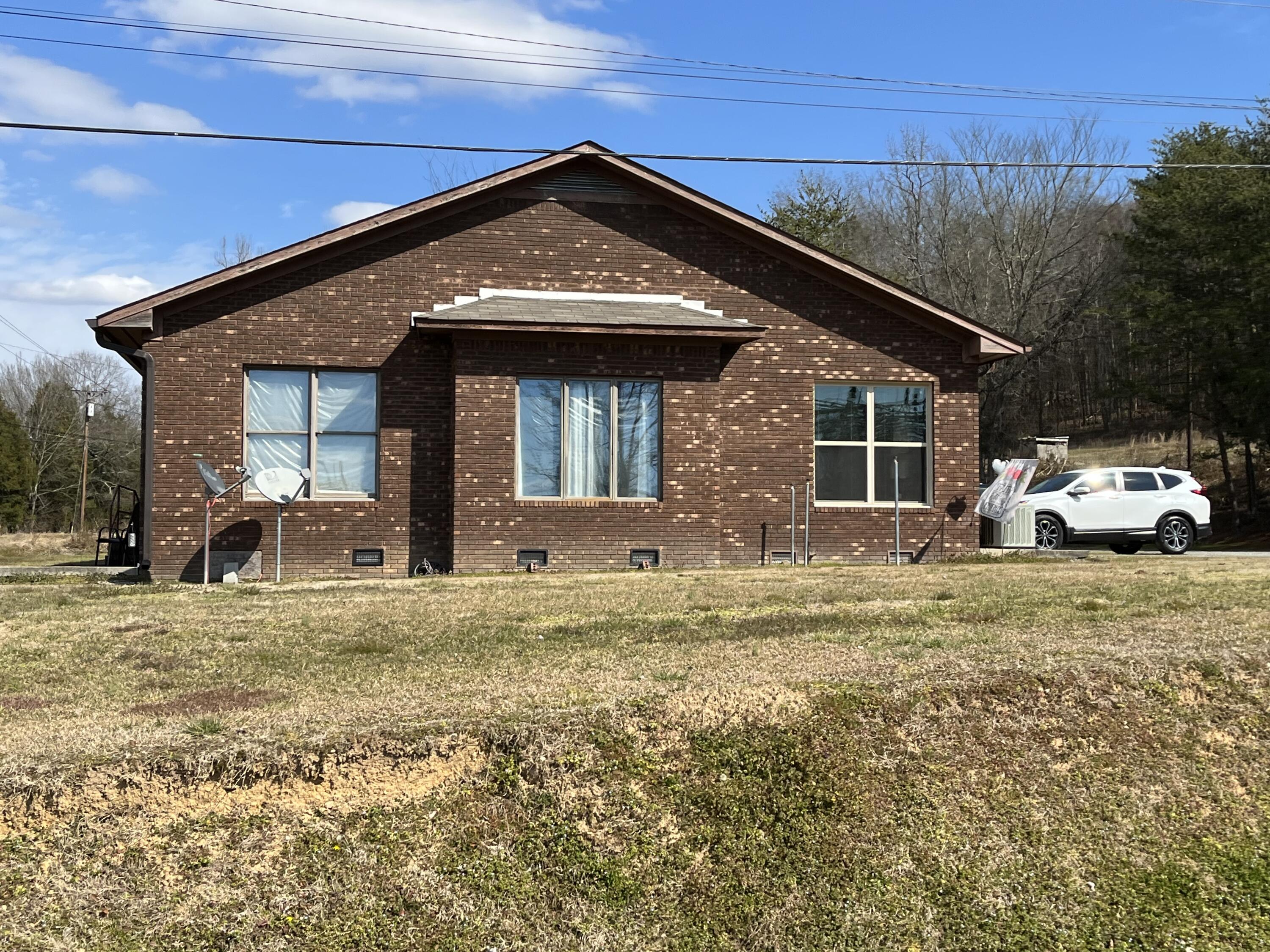 504 East Valley Road Jasper, TN 37347 - Photo 2 of 3 IMG_0370 - Copy