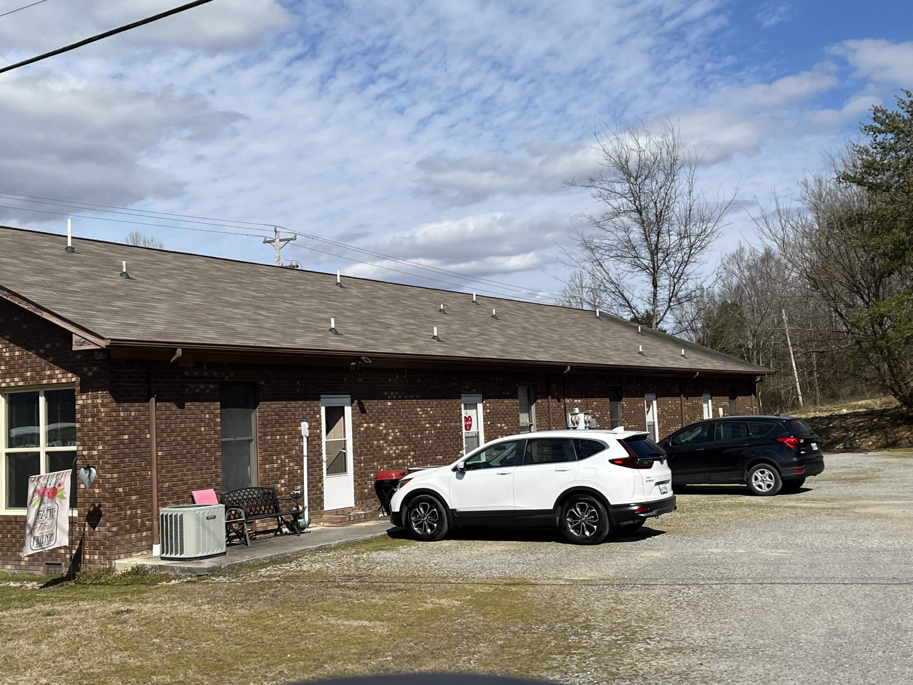 504 East Valley Road Jasper, TN 37347 - Photo 3 of 3 IMG_0371 - Copy