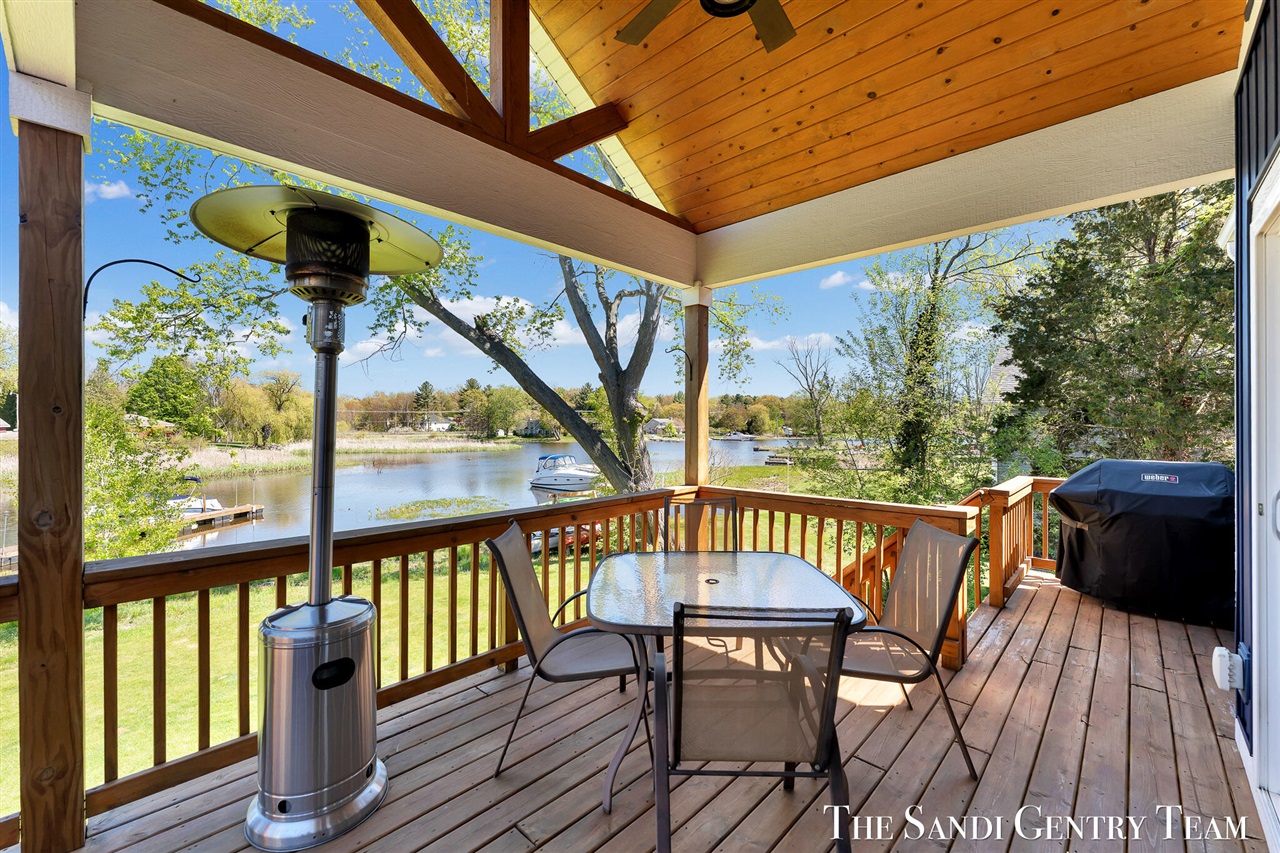 17940 Cove Street Spring Lake, MI 49456 - Photo 24 of 73