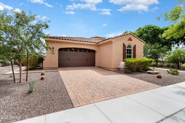 $793,900 | 20979 West College Drive, Buckeye, AZ 85396