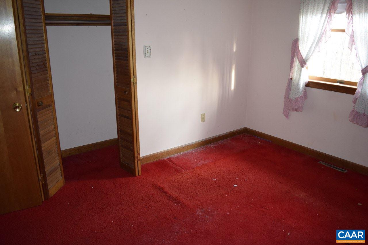 1286 Hermitage Road Waynesboro, VA 22980 - Photo 18 of 37 Gallery Image 18