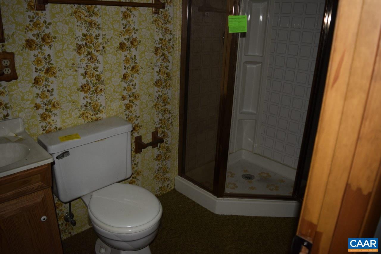 1286 Hermitage Road Waynesboro, VA 22980 - Photo 33 of 37 Gallery Image 33