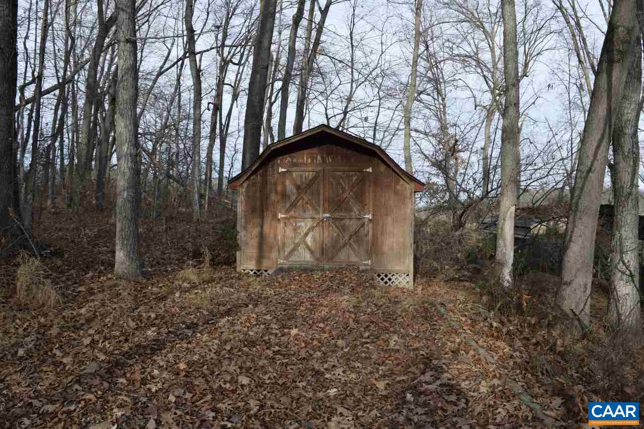 1286 Hermitage Road Waynesboro, VA 22980 - Photo 8 of 37 Gallery Image 8
