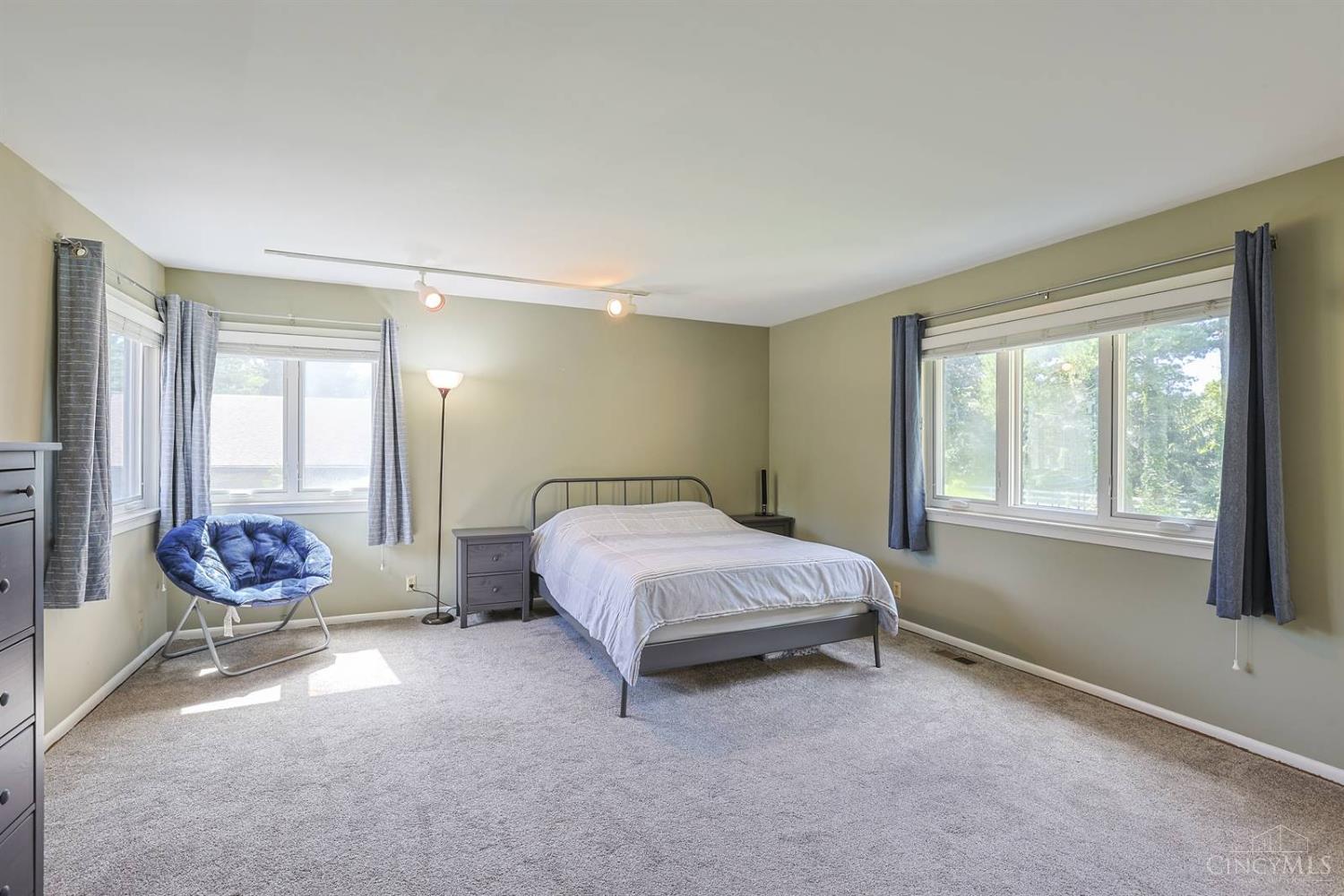7407 Ayers Road Cincinnati, OH 45255 - Photo 25 of 51