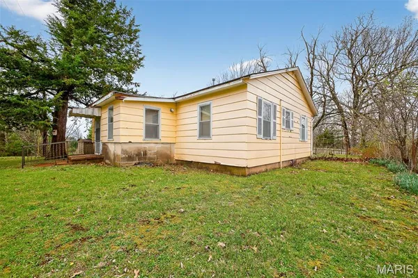 $259,900 | 30050 Hwy T, Richland, MO 65556