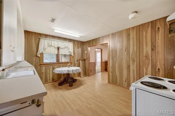 $259,900 | 30050 Hwy T, Richland, MO 65556