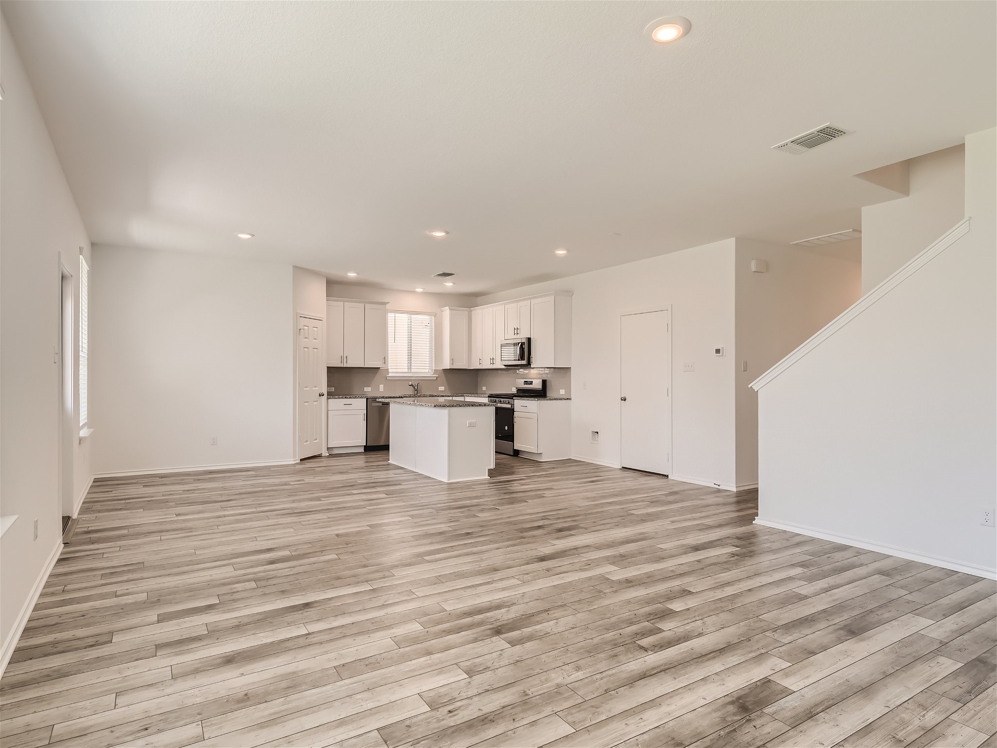 1513 Hope Rnch Road Leander, TX 78641 - Photo 7 of 28 08 Living Room