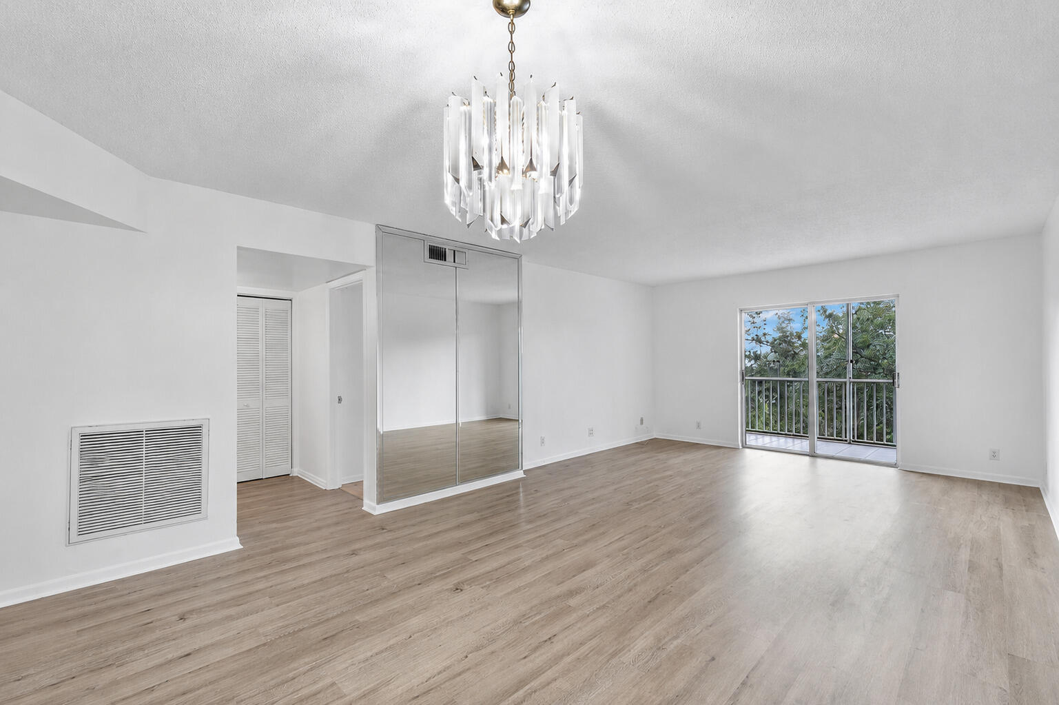 9101 West Sample Road, Unit 402 Coral Springs, FL 33065 - Photo 8 of 31 1