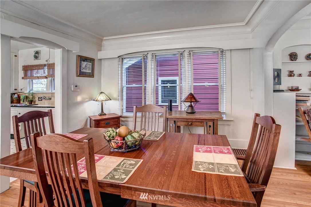522 North 84th Street Seattle, WA 98103 - Photo 11 of 34