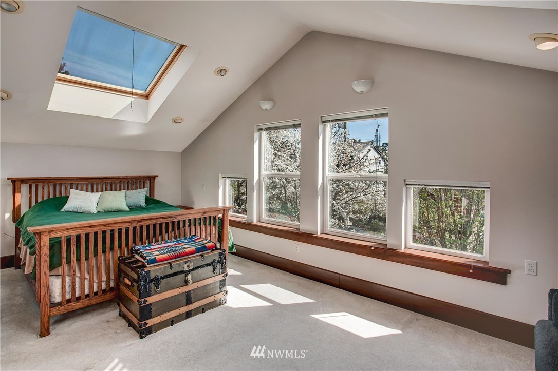 522 North 84th Street Seattle, WA 98103 - Photo 18 of 34