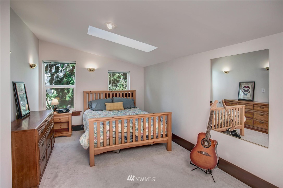 522 North 84th Street Seattle, WA 98103 - Photo 23 of 34