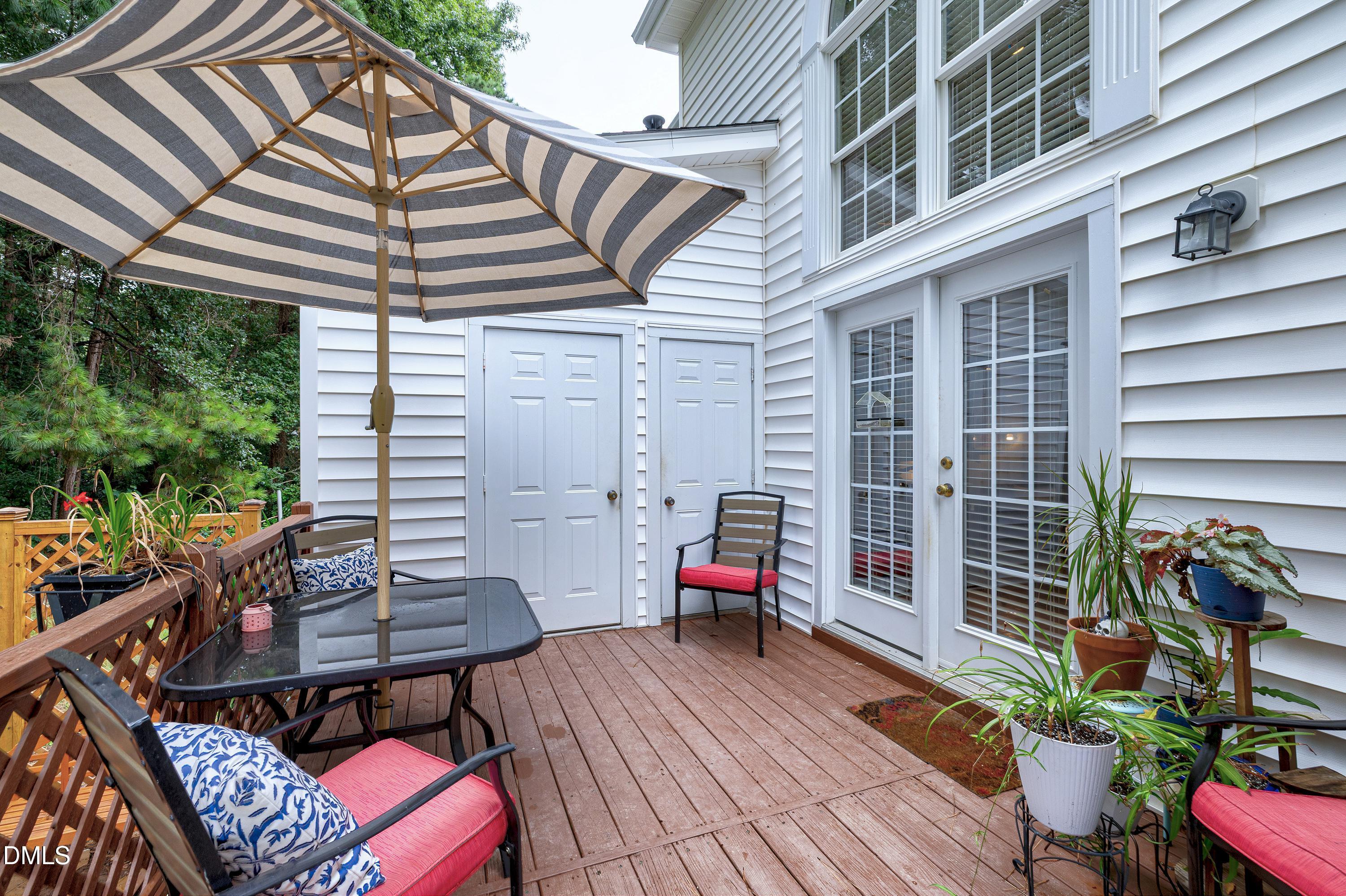 5322 Goldenglow Way Raleigh, NC 27606 - Photo 31 of 39 Scene-47