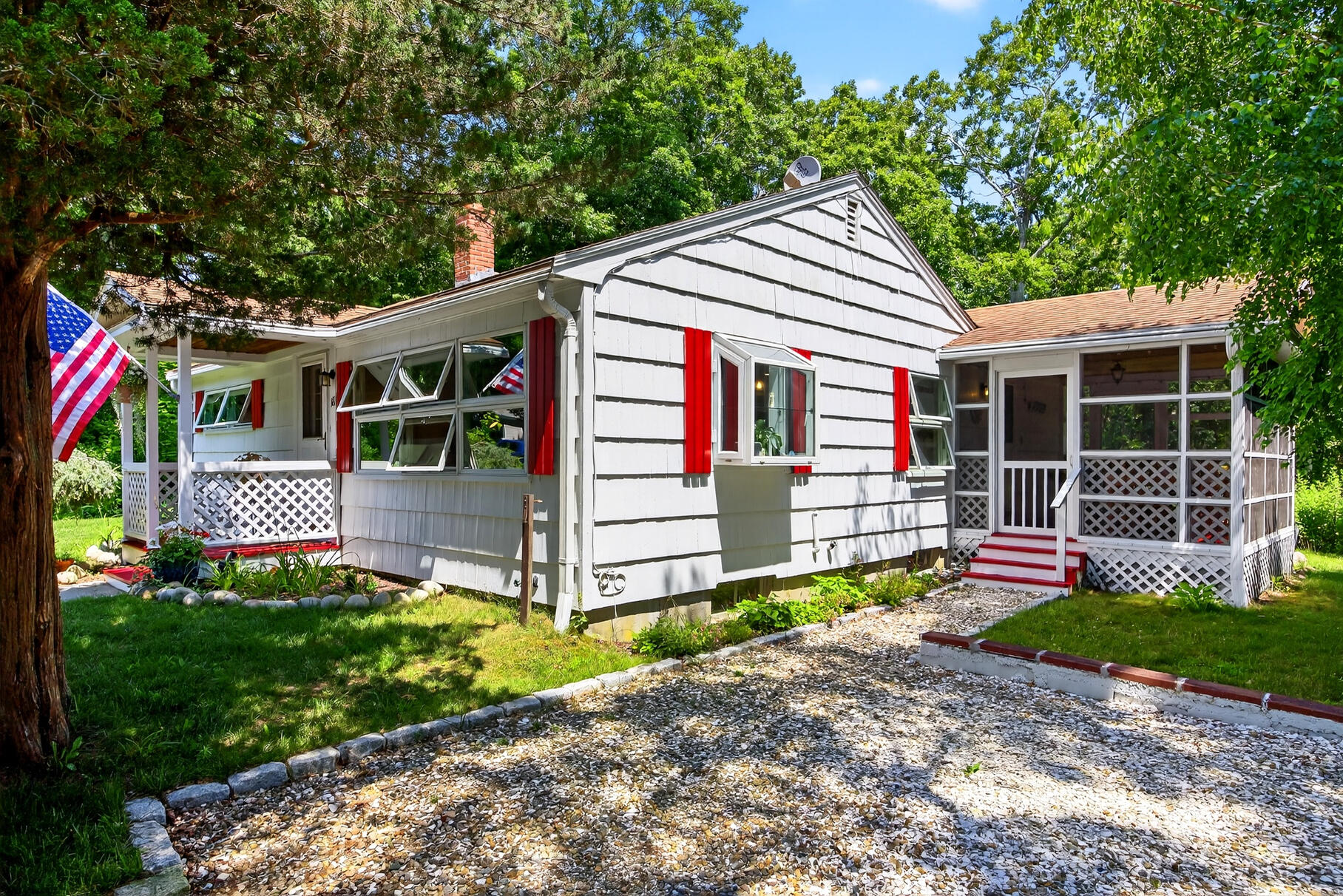 18 Seaview Road Sagamore Beach, MA 02562 - Photo 2 of 62 9L4A2359