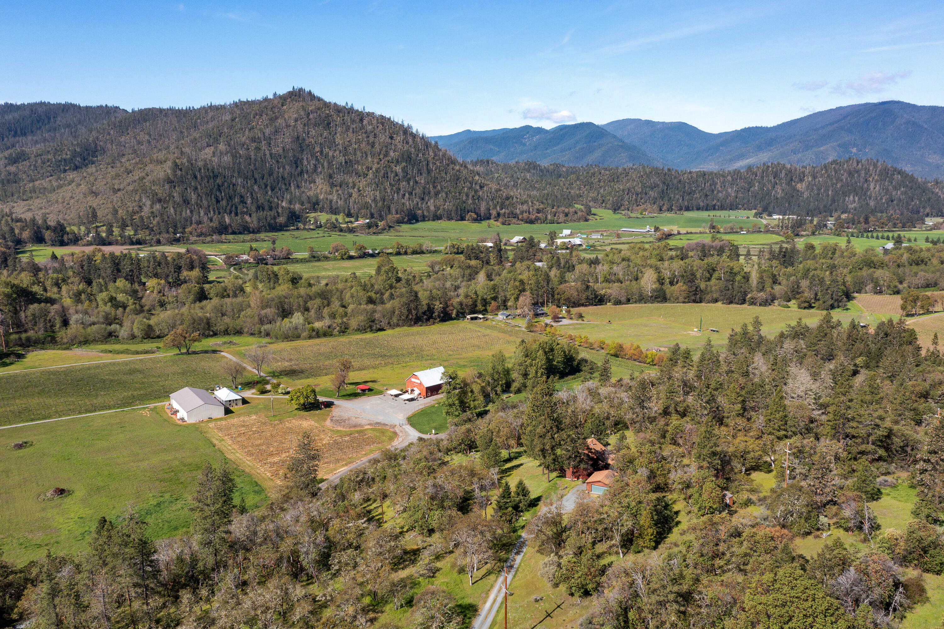 17110 North Applegate Road Grants Pass, OR 97527 - Photo 28 of 31 DRONE (4 of 8)
