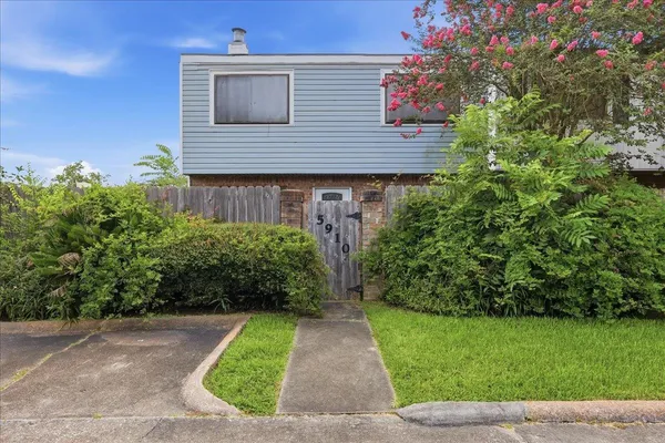 $115,000 | 5910 Fairmeadow Drive, Beaumont, TX 77707