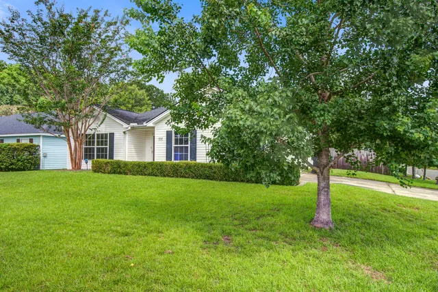 $325,000 | 8357 Waltham Road, North Charleston, SC 29406