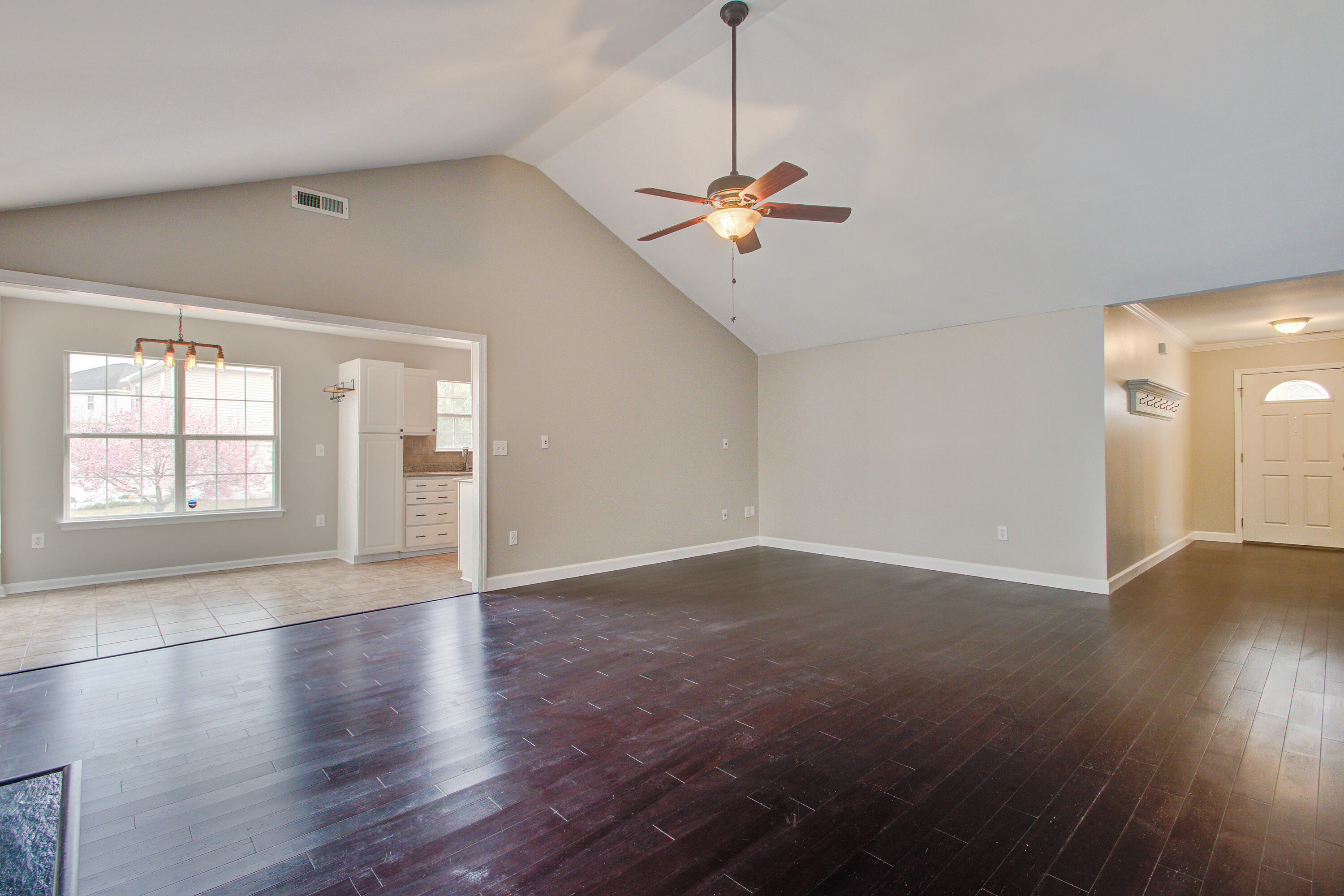 8357 Waltham Road North Charleston, SC 29406 - Photo 7 of 28 8357 (4)