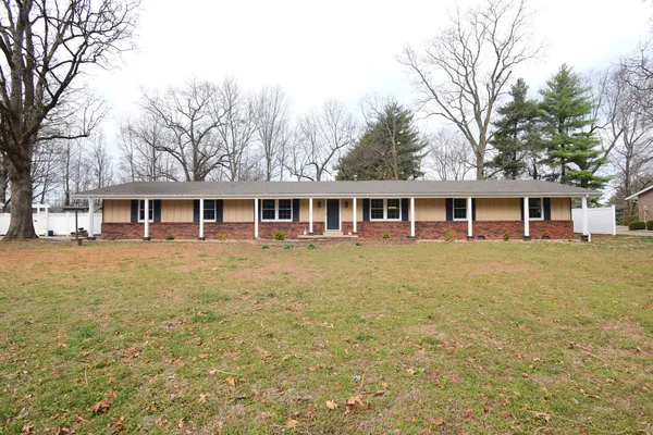 $279,000 | 4 Webster Hill Estates, Mount Vernon, IL 62864