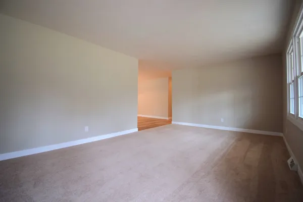 $279,000 | 4 Webster Hill Estates, Mount Vernon, IL 62864