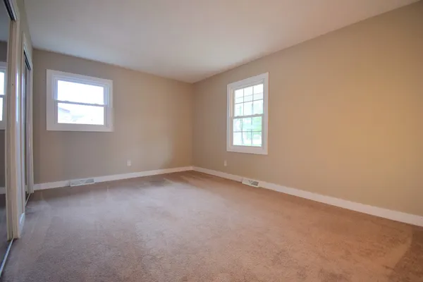 $279,000 | 4 Webster Hill Estates, Mount Vernon, IL 62864