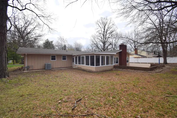 $279,000 | 4 Webster Hill Estates, Mount Vernon, IL 62864