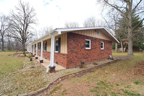 $279,000 | 4 Webster Hill Estates, Mount Vernon, IL 62864